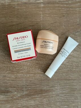 Shiseido Benefiance Wrinkle Smoothing Cream Set - New – never used.